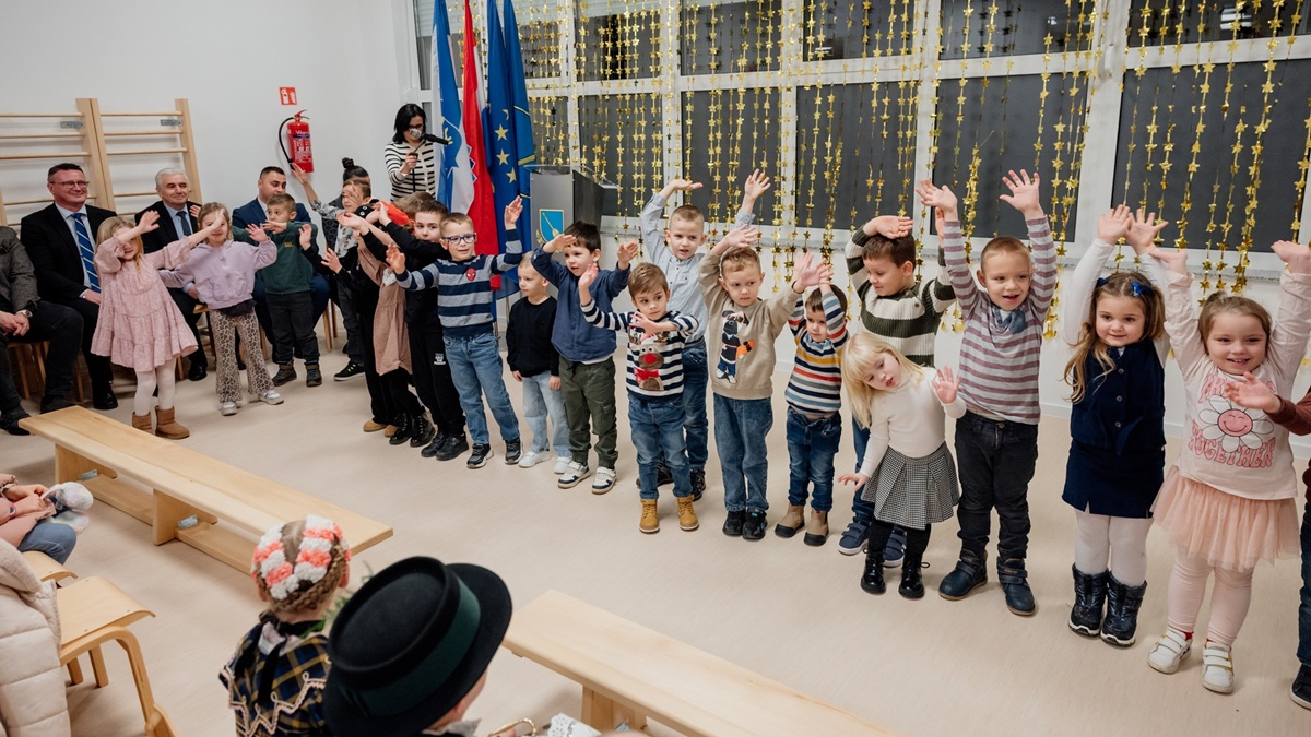 Svečano otvoren vrtić Vila Zvončica